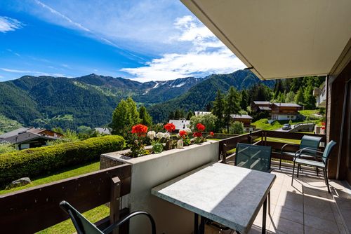 Appartement LaForet 62 Classic and comfortable apartment in La Tzoumaz, 4 Vallees, Switzerland for 4 persons...