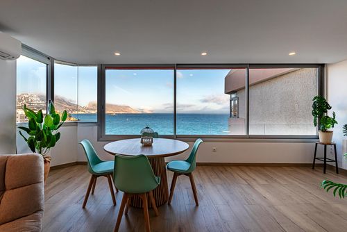 Cap Negret Altea Mar Geweldig en comfortabel appartement met gemeenschappelijk zwembad in Altea, Costa Blanca, Spanje voor 3 personen. Het appartement is gelegen in een residentieel strandgebied, dichtbij restaurants en bars, winkels en supermarkten, en 25 m van het Playa de la Olla-strand....