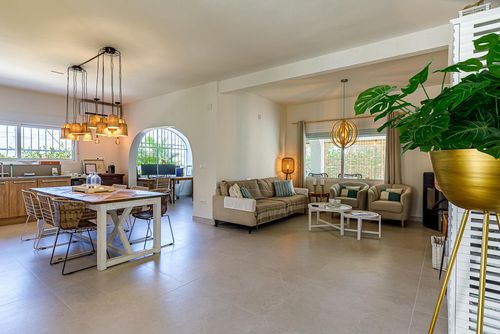 Villa Rembrandt Villa merveilleuse et confortable  avec piscine privée à Albir-Alfaz Del Pi, Costa Blanca, Espagne pour 6 personnes...