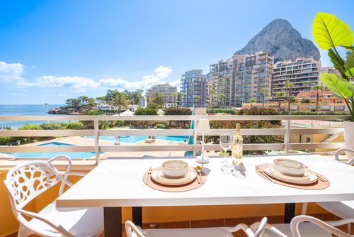 Voramar I by the beach Beautiful and luxurious apartment in Calpe, Costa Blanca, Spain with communal pool for 4 persons. The apartment is situated in a holiday complex with bar and restaurant, in a residential beach area, close to shops and supermarkets, 25 metres from Playa de la Fosa beach, 3 kilometres from Calpe town centre and 25 metres from the Mediterranean Sea....