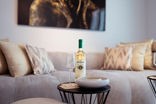 Aquamarina I by the beach Hermoso y cómodo apartamento con piscina comunitaria en Calpe, Costa Blanca, España para 4 personas. El apartamento está situado en un complejo vacacional con bar y restaurante, en una zona residencial de playa, cerca de tiendas y supermercados, a 25 metros de la Playa de la Fossa, a 4 kilómetros del centro de Calpe y a 25 metros del Mar Mediterráneo....