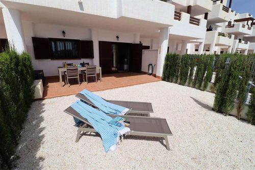 Casa de Femmie Modern en vrolijk appartement in San Juan de los Terreros, Andalusië, Spanje met gemeenschappelijk zwembad voor 4 personen. Het appartement is gelegen in een strandresort, in een residentieel en bergachtig strandgebied, dichtbij supermarkten en op 500 m van het strand....