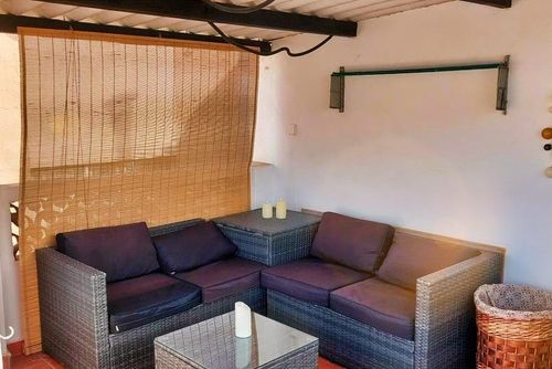 Casa Amarilla Lovely and cheerful house in Callosa d'Ensarrià, Costa Blanca, Spain for 4 persons. The house is situated close to restaurants and bars, shops and supermarkets....