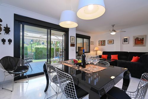 Aram 6 pax Wonderful and nice apartment with communal pool in Javea, Costa Blanca, Spain for 6 persons. The apartment is situated in a residential beach area, close to restaurants and bars, at 500 m from El Arenal, Javea beach and at 0....