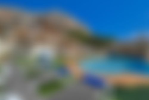 Altar Magnifica e confortevole villa a Javea, Costa Blanca, Spagna con piscina privata per 8 persone. La casa si trova in una zona residenziale vicino alla spiaggia e a 4 km dalla spiaggia di La Grava, a Javea....