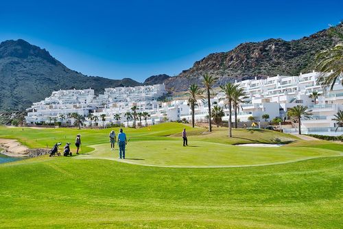 La perla verde Prachtig en comfortabel appartement in Pulpi, Andalusië, Spanje voor 6 personen. Het appartement is gelegen in een vakantiecomplex met een bar en restaurant en ligt op 3 km van het Playa la Entrevista strand....