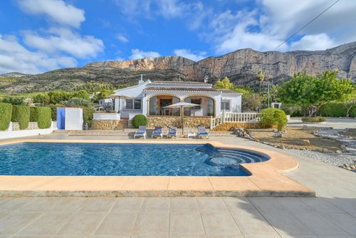 Viggo Wunderbare und komfortable Villa mit privatem Pool in Xàbia, Costa Blanca, Spanien für 4 Personen. Das Haus befindet sich in einem Wohngebiet am Strand....