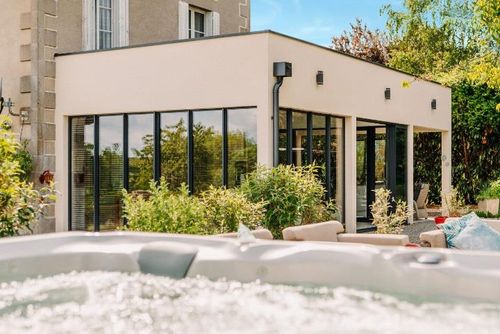 Le Sommet Villa i Chabanais, Nouvelle-Aquitaine, Frankrig med plads til 6 personer...