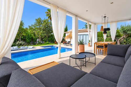 Villa Casa de la Luz: Jávea, Costa Blanca, España. Terraza y piscina y Salón exterior