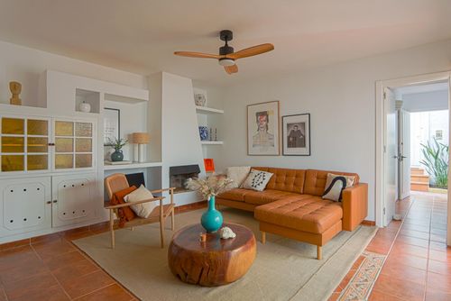 Beautiful beach house in Estepona Schönes und romantisches Ferienhaus in Estepona, Andalusien, Spanien für 4 Personen. Das Haus liegt nur 25 Meter vom Strand und 25 Meter vom Mittelmeer entfernt....