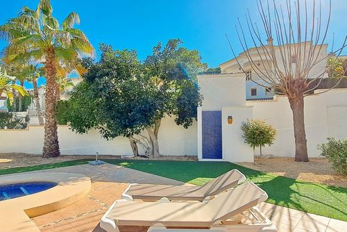 Villa Sollero by Solidays Beautiful and comfortable villa with private pool in Moraira, Costa Blanca, Spain for 4 persons. The house is situated in a coastal and residential area and is 1 km from Playa del Portet beach....
