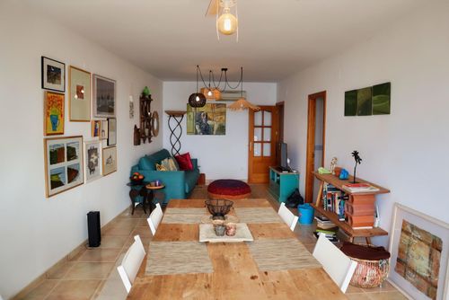 Casa Aballi Lovely and comfortable apartment with communal pool in Altea, Costa Blanca, Spain for 4 persons. The apartment is situated in a beach resort, in a residential beach area, close to supermarkets, 100 m from Playa La Olla beach and 0....