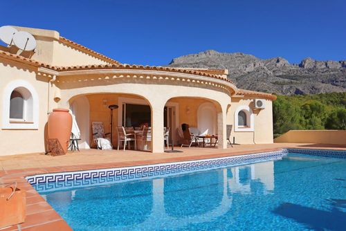 Villa Mi Burbuja Geräumige und komfortable Villa in Altea, Costa Blanca, Spanien mit einem privaten Pool für 6 Personen. Das Haus befindet sich 3 km von Altea la Vella entfernt....