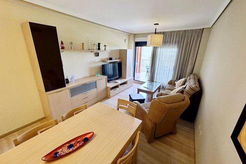 Vilamar 62 by homeprive Hermoso y cómodo apartamento con piscina comunitaria en Denia, Costa Blanca, España, para 4 personas. El apartamento se encuentra en una zona residencial de playa, cerca de restaurantes y bares, tiendas, supermercados y una pista de tenis, y está a 500 m de la playa....