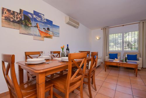 TEST pricing tool Hermoso y cómodo apartamento con piscina climatizada en Calpe, Costa Blanca, España para 6 personas. El apartamento está situado en una zona residencial y montañosa de playa, a 3 km de La Granadella, playa de Jávea y a 10 km de Jávea....