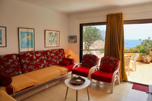 Mirador de la Galera Schönes und gemütliches Apartment in Altea, Costa Blanca, Spanien für 4 Personen. Das Apartment befindet sich in einer Wohngegend am Strand und ist 100 m vom Strand entfernt....
