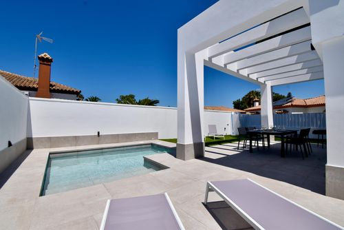 Nuria Modern and luxury villa with private pool in Chiclana de la Frontera, Costa de la Luz, Spain for 6 persons. The villa is situated in a residential beach area, close to restaurants and bars, shops and supermarkets, 3 km from La Barrosa beach and 3 km from La Barrosa....