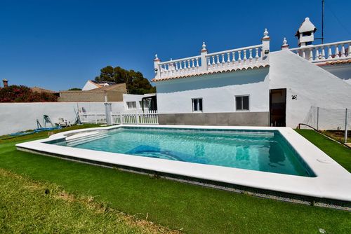 Athenea Rustic and comfortable villa in Chiclana de la Frontera, Costa de la Luz, Spain with private pool for 6 persons. The house is situated in a rural beach area, 3 km from La Barrosa beach and 5 km from the town of La Barrosa....