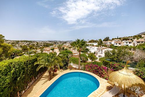 Villa Bajo el Sol Villa maravillosa y confortable en Moraira, Costa Blanca, España  con piscina privada para 8 personas...