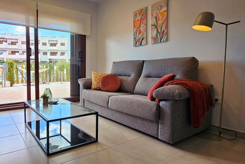 Casa de Las Flores Modernes und freundliches Apartment in San Juan de los Terreros, Andalusien, Spanien, mit Gemeinschaftspool für 5 Personen. Das Apartment befindet sich in einem Strandresort, in einer Wohn- und bergigen Strandgegend, in der Nähe von Supermärkten und 500 m vom Strand entfernt....