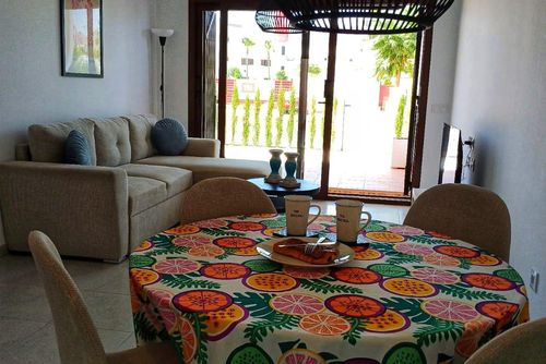 Casa Aliza Bel appartement agréable et ensoleillé avec piscine commune à San Juan de los Terreros, en Andalousie, Espagne, pouvant accueillir 4 personnes. L'appartement est situé dans un complexe de vacances avec bar et restaurant, dans une zone côtière et montagneuse, à proximité de supermarchés, d'un court de tennis et à 500 mètres de la plage....