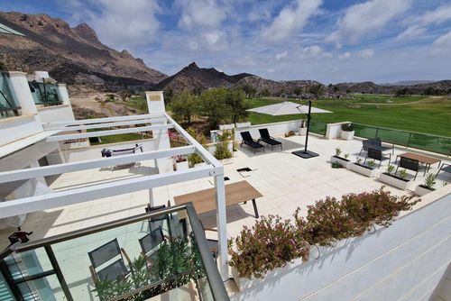 Penthouse of Aguilon Mooi en comfortabel appartement in Pulpi, Andalusië, Spanje voor 4 personen. Het appartement is gelegen in een vakantiecomplex met een bar en restaurant en ligt op 3 km van Playa la Entrevista strand....