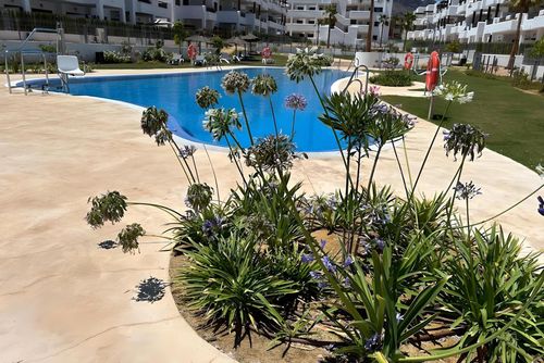 Casa Max WINTER Apartamento encantador y alegre con piscina comunitaria en San Juan de los Terreros, Andalucía, España para 6 personas. El apartamento se encuentra en un complejo vacacional con bar y restaurante, en una zona costera y montañosa, cerca de supermercados, una cancha de tenis y a 500 m de la playa....