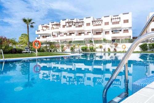 Casa Mira WINTER Maravilloso y lujoso apartamento en San Juan de los Terreros, Andalucía, España para 4 personas. El apartamento se encuentra cerca de restaurantes y bares, supermercados y una pista de tenis, y está a 500 m de la playa....