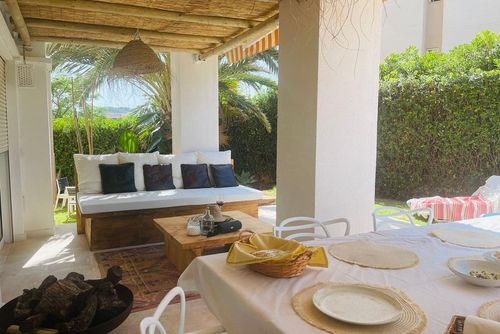 Mar y Sol 98 by homeprive Beautiful apartment in Javea, Costa Blanca, Spain with communal pool for 6 persons. The apartment is situated in a residential beach area, close to restaurants and bars, shops and supermarkets, and 25 m from the beach....