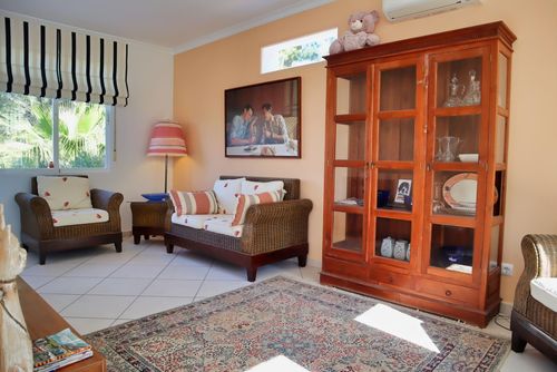 Casita Palmera Mooie en comfortabele appartement met gemeenschappelijk zwembad in Altea, Costa Blanca, Spanje voor 4 personen. Het appartement is gelegen in een kust-, heuvelachtig en residentieel gebied....