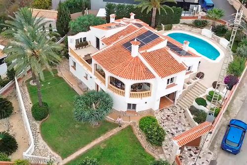 Casa Esmick Beautiful and cheerful villa with private pool in Denia, Costa Blanca, Spain for 8 persons. The house is situated in a hilly and residential area and is 4 km from La Marineta beach....