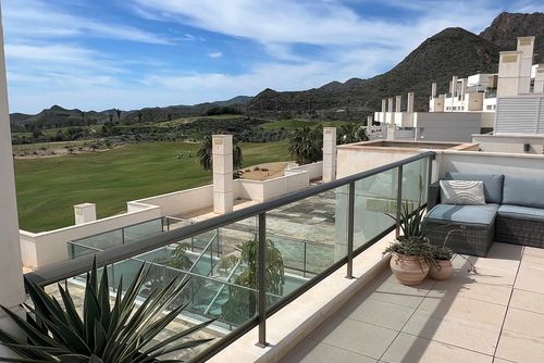 Casa Phil and Mila Aguilon Golf Bellissimo e confortevole appartamento a San Juan de los Terreros, Andalusia, Spagna, per 4 persone. L'appartamento è situato in un complesso turistico con bar e ristorante ed è a 3 km dalla spiaggia di Playa la Entrevista....