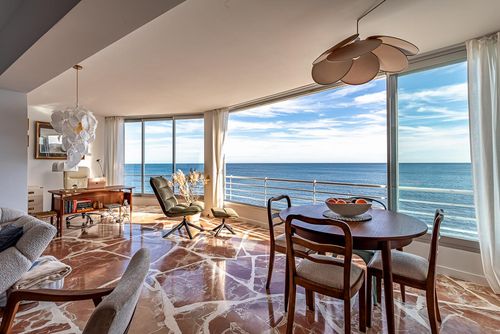 Altea Bay Apartamento Wonderful and cheerful apartment in Altea, Costa Blanca, Spain for 4 persons. The apartment is situated in a residential beach area, close to restaurants and bars, shops and supermarkets, and at 50 m from Albir-Altea beach....