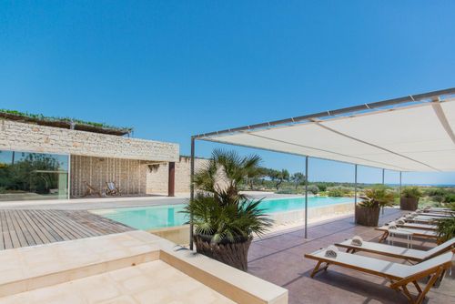 Villa Vivaio Villa in Noto, Sizilien, Italien mit privatem Pool für 9 Personen. Das Haus liegt in einer schönen Lage....