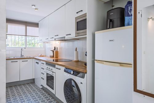 Casa Bruselas Encantadora y cómoda casa en Jávea, Costa Blanca, España, con piscina comunitaria para 6 personas. La casa se encuentra en una zona residencial, cerca de restaurantes, bares y tiendas, y a 500 m de la Playa Arenal....