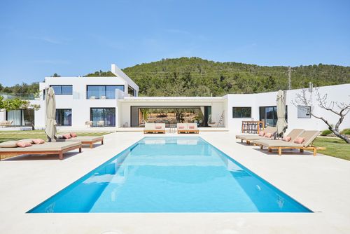 Can Pep Sa Guaita  Descubre el paraíso y la magia de en Ibiza   Playas  a 8 minutos en coche Luxury villa in San Juan, Ibiza, Spain with private pool for 16 persons. The villa is situated in a hilly, rural, and wooded beach area....
