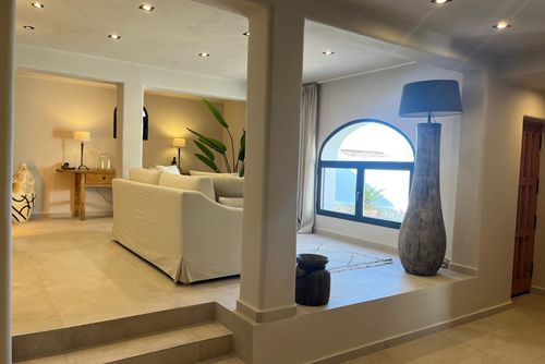 Casa Estrella Villa with private pool in Moraira, Costa Blanca, Spain for 4 people. The house is situated in a coastal, hilly and residential area, close to restaurants and bars and 3 km from Moraira Ampolla beach....