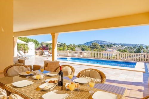Villa Tom by Solidays Large and comfortable luxury villa in Moraira, Costa Blanca, Spain for 6 persons. The villa is situated in a residential beach area and is 2 km from L'Ampolla beach....