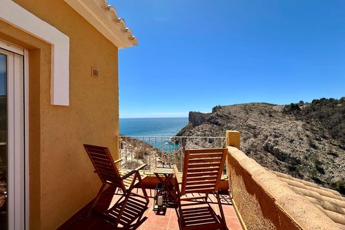 Apartamento Montecala PC077 Geweldig en comfortabel appartement in Benitachell, Costa Blanca, Spanje met gemeenschappelijk zwembad voor 4 personen. Het appartement is gelegen in een kust-, heuvelachtig en woongebied en ligt op 4 km van het strand....
