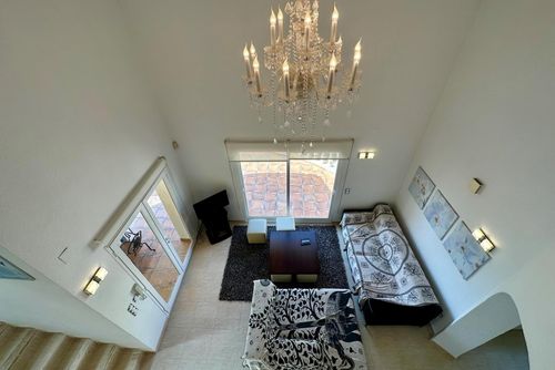 Villa Almirante Vila besar dan indah di Benitachell, Costa Blanca, Spanyol dengan kolam renang pribadi untuk 6 orang. Rumah ini terletak di daerah pesisir, berbukit, dan perumahan, serta berjarak 4 km dari pantai....