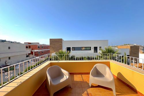 Apartamento Jardines PG018 Lägenhet i Benitachell, Costa Blanca, Spanien med gemensam pool för 4 personer. Lägenheten är belägen i ett kustnära, kuperat och bostadsområde, och ligger 4 km från stranden....