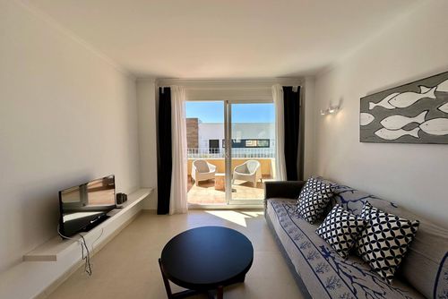 Apartamento Jardines PG018 Apartment in Benitachell, Costa Blanca, Spain with communal pool for 4 persons. The apartment is situated in a coastal, hilly, and residential area, and is 4 km from the beach....