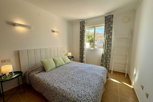 Apartamento Jardines PG010 Apartment mit Gemeinschaftspool in Benitachell, Costa Blanca, Spanien für 4 Personen. Das Apartment befindet sich in einer küstlichen, hügeligen und Wohngegend und ist 4 km vom Strand entfernt....