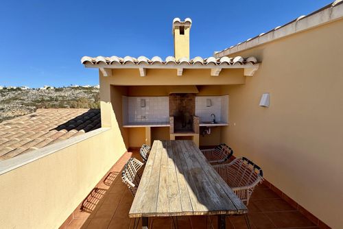 Apartamento Jardines PG004 Apartamento con piscina comunitaria en Benitachell, Costa Blanca, España, para 4 personas. El apartamento está situado en una zona residencial costera y montañosa, a 4 km de la playa....