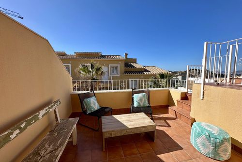Apartamento Jardines PG004 Appartement met gemeenschappelijk zwembad in Benitachell, Costa Blanca, Spanje voor 4 personen. Het appartement is gelegen in een kustachtige, heuvelachtige woonwijk en ligt op 4 km van het strand....
