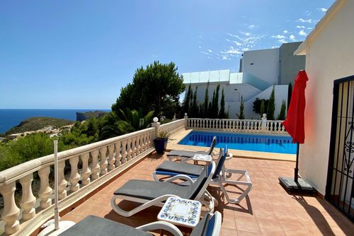 Villa Melissa Geweldige en comfortabele villa met privé zwembad in Benitachell, Costa Blanca, Spanje voor 6 personen. Het huis is gelegen in een kustachtige, heuvelachtige en residentiële omgeving....