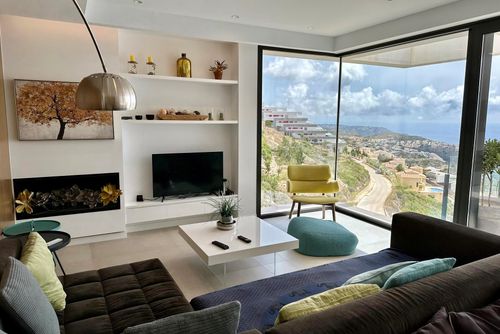 Villa Amanecer Moderne und luxuriöse Villa in Benitachell, Costa Blanca, Spanien, mit privatem Pool für 6 Personen. Die Villa befindet sich in einer küstennahen, hügeligen und ruhigen Wohngegend....