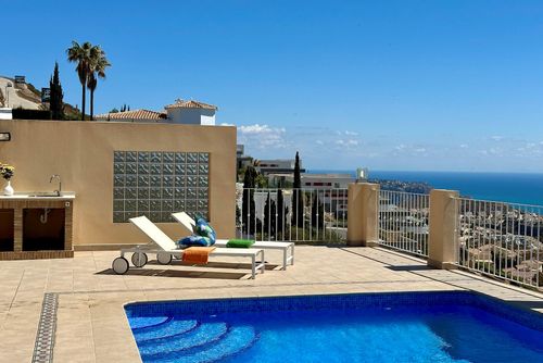 Villa Paraíso Large and comfortable villa with private pool in Benitachell, Costa Blanca, Spain for 6 persons. The house has 3 bedrooms and 2 bathrooms....