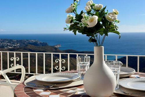 Apartamento Panorama X0025 Prachtig en romantisch appartement met gemeenschappelijk zwembad in Benitachell, Costa Blanca, Spanje voor 2 personen. Het appartement is gelegen in een woonwijk en ligt op 4 km van het strand....