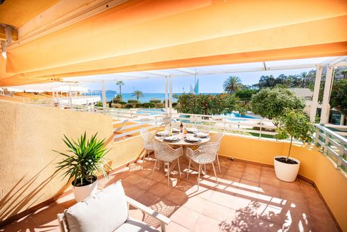 Voramar III by the beach large terrace Wonderful and luxury apartment with communal pool in Calpe, Costa Blanca, Spain for 4 persons. The apartment is situated in a holiday complex with bar and restaurant, in a residential beach area, close to shops and supermarkets, at 25 m from Playa de la Fosa beach and at 25 m from the Mediterranean Sea....